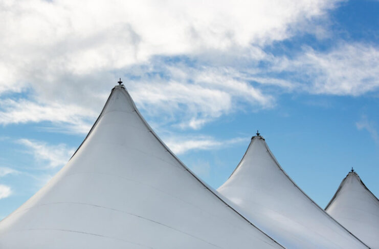 7 Essential Features of a High-Performance Commercial Canopy